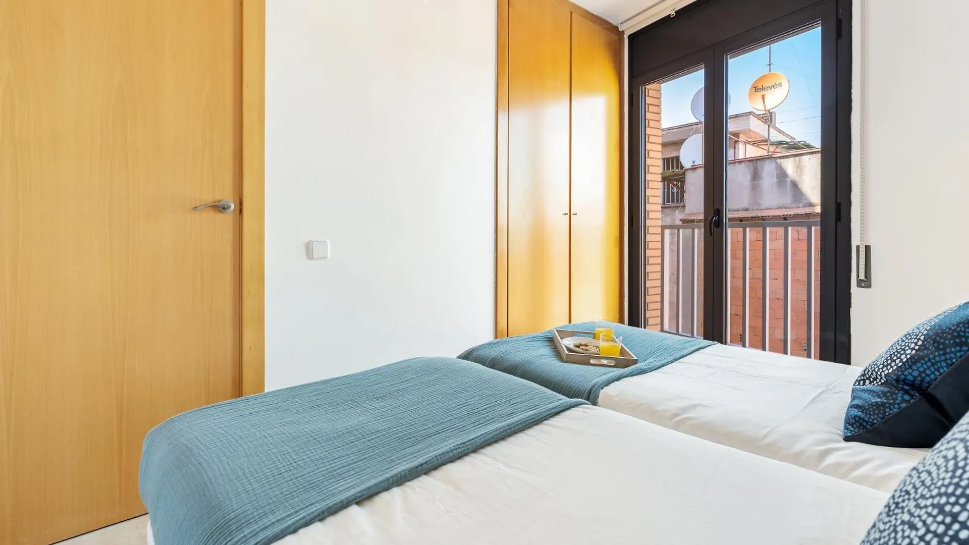 Ab Besos River Apartment Barcelona 0*,  Spanien