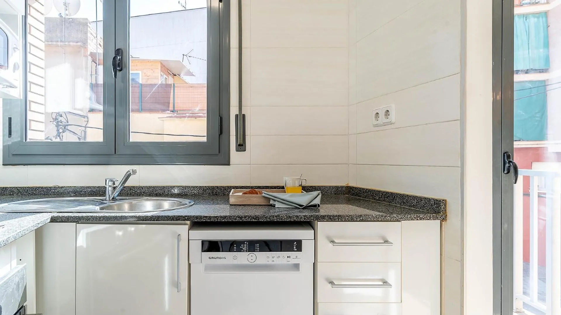 Ab Besos River Apartment Barcelona Spanien