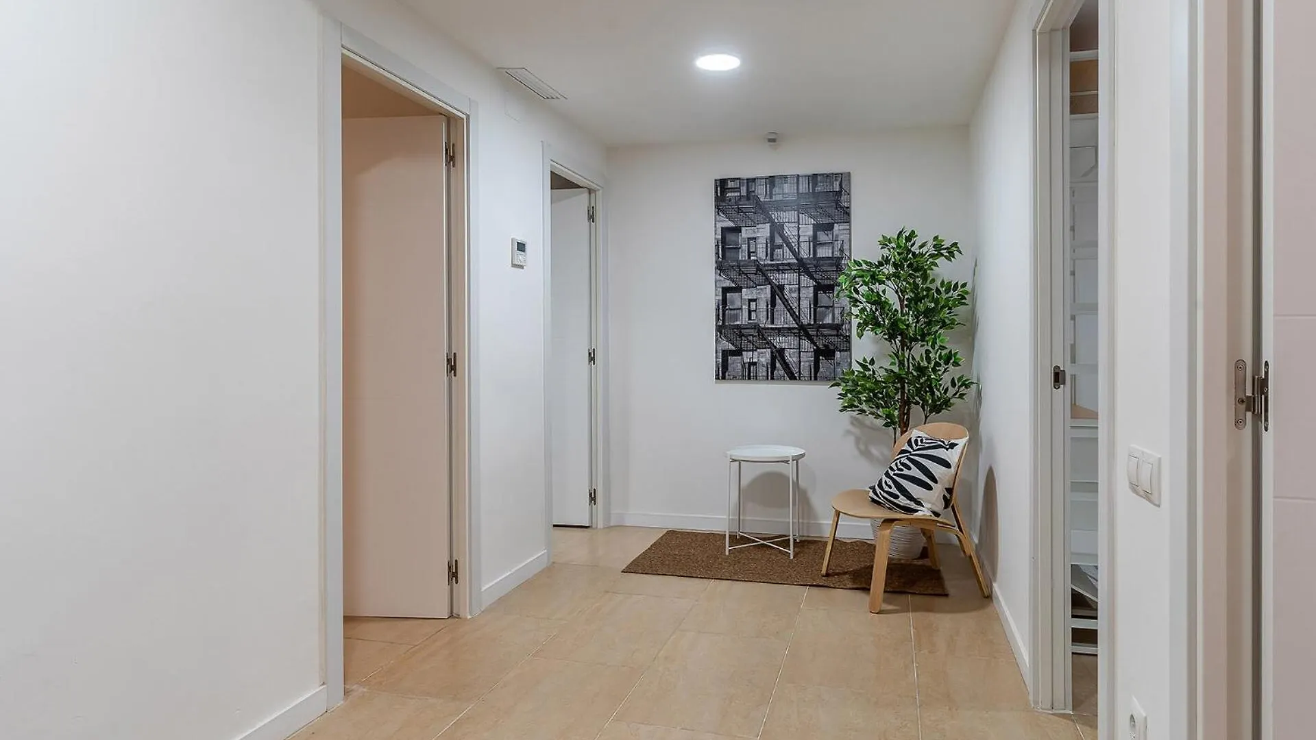 Ab Besos River Apartment Barcelona 0*,  Spanien
