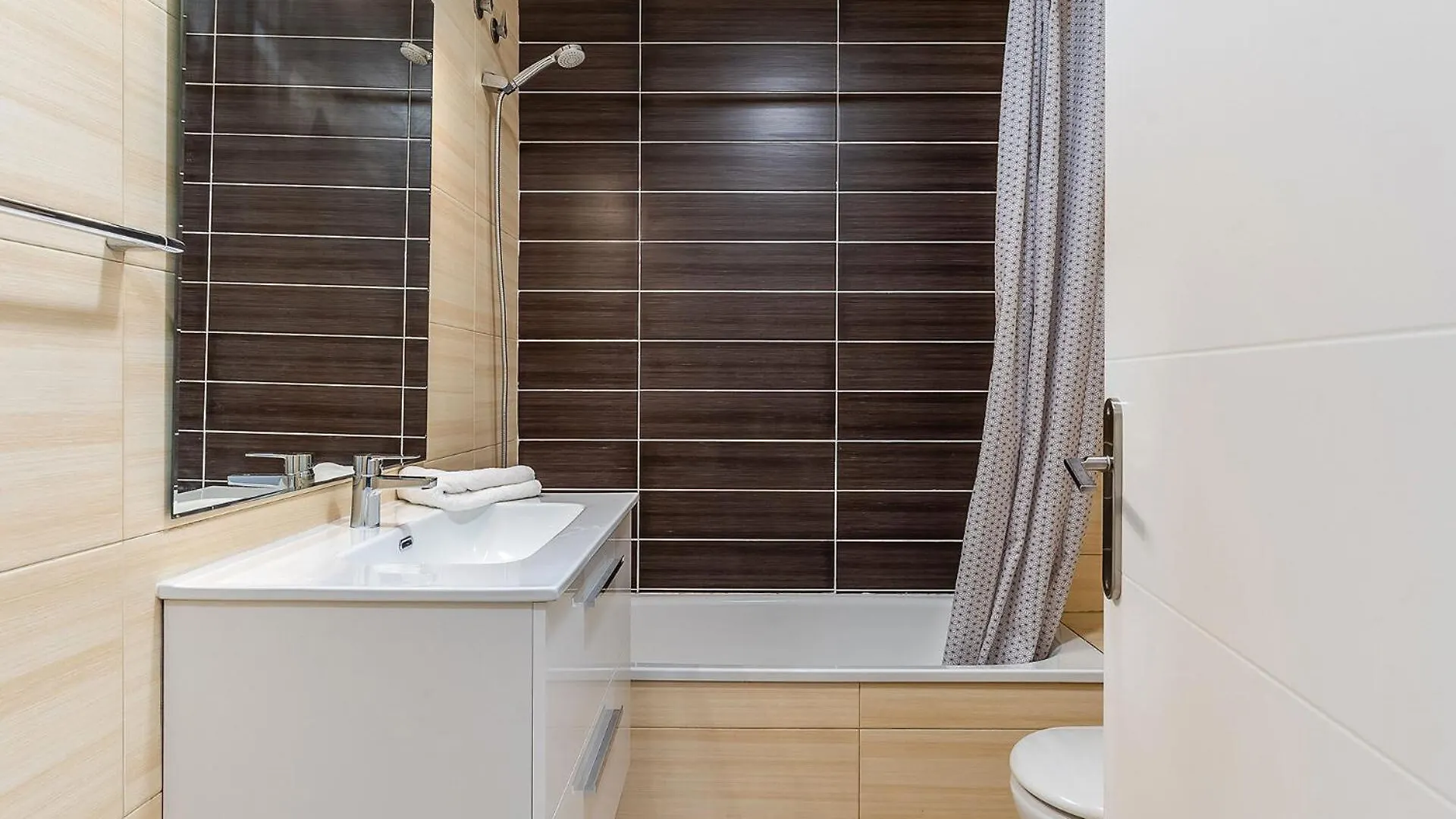 Ab Besos River Apartment Barcelona